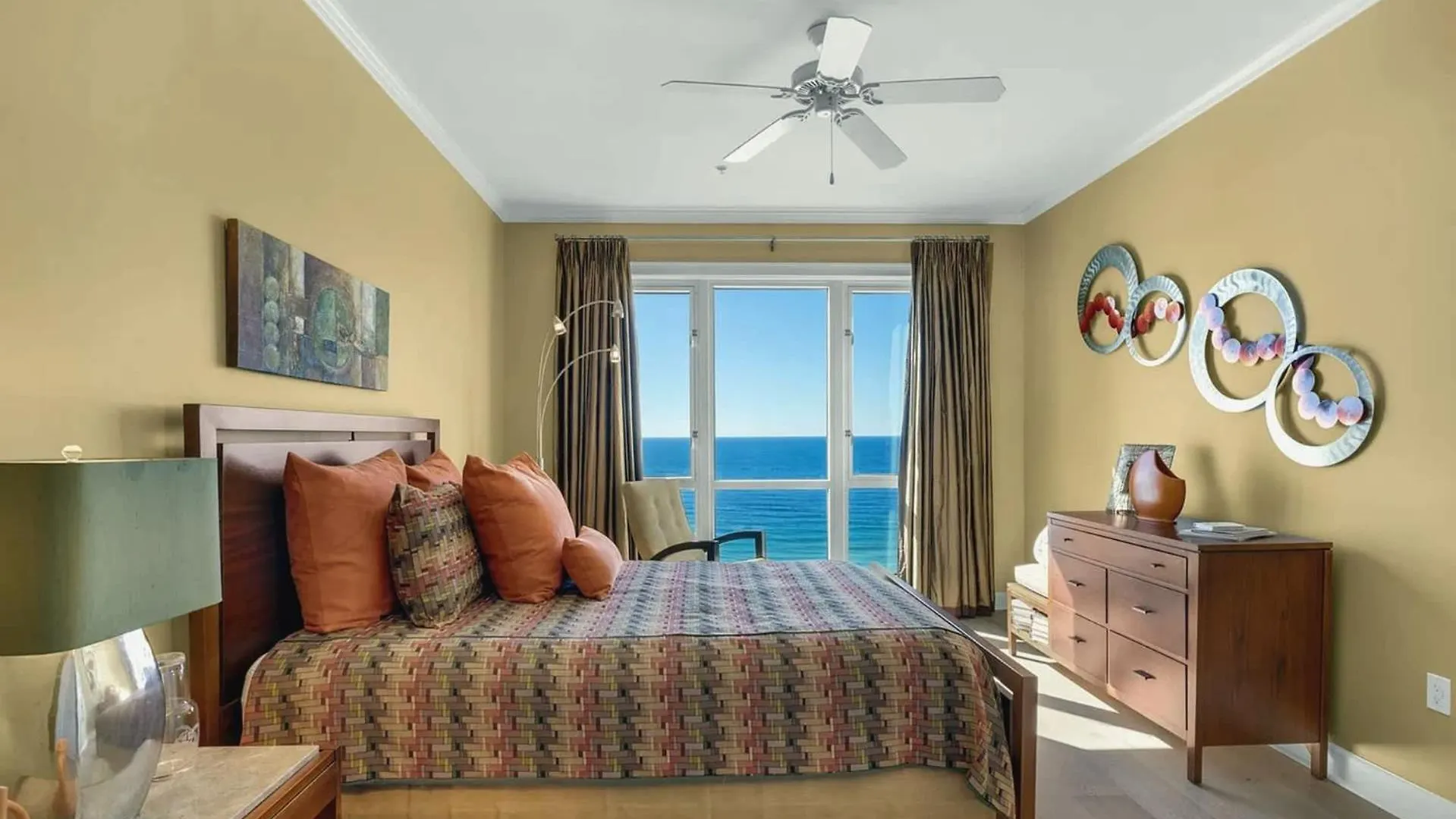 Apartment Stunning 3 Bedroom 3 Bath Gulf-Front Villa Destin
