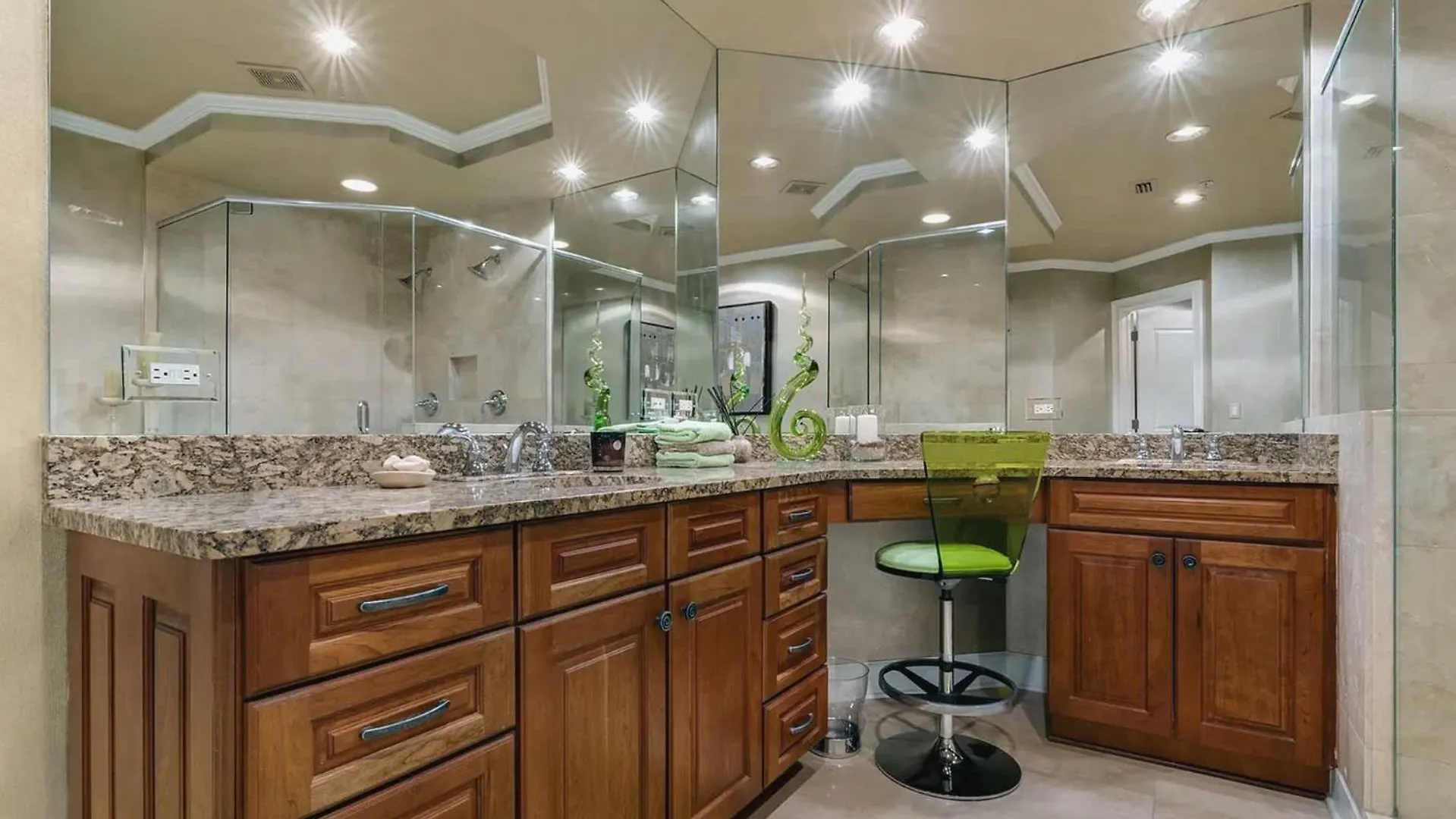 Stunning 3 Bedroom 3 Bath Gulf-Front Villa Destin