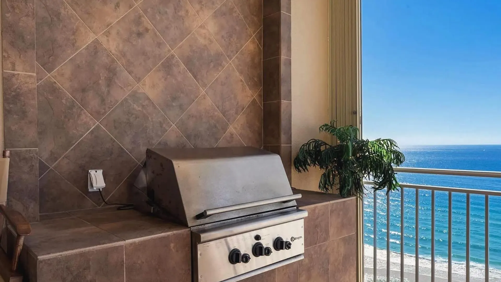 Stunning 3 Bedroom 3 Bath Gulf-Front Villa Destin 0*,
